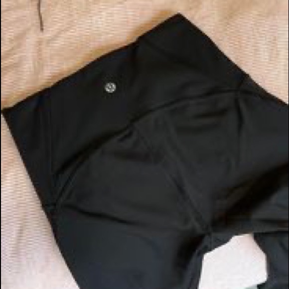 LULULEMON HIGH RISE LUXSTREME - Picture 2 of 3